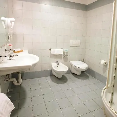 Gallia Hotel 3*