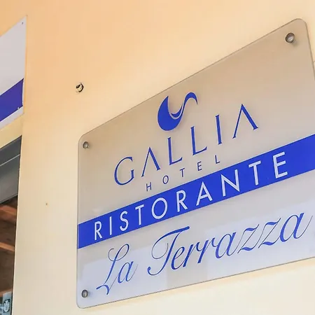 Hotell Gallia 3*