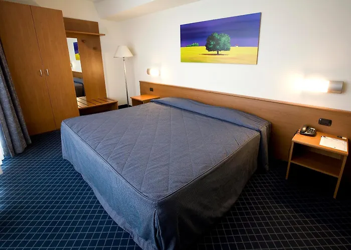 Hotel Gallia 3*