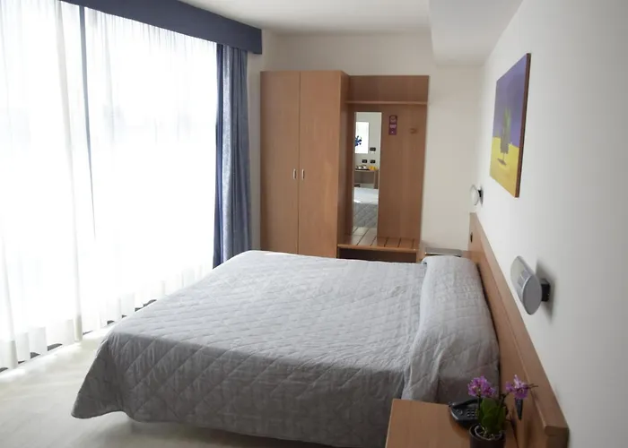Gallia Hotel 3*